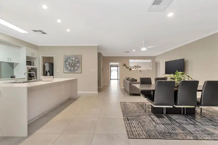 Sixth view of Homely house listing, 8 Chipper Way, South Yunderup WA 6208
