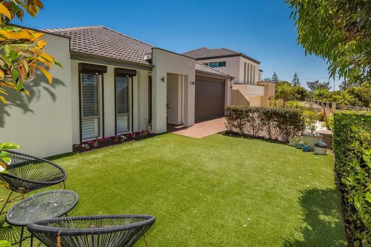 9 Huxleys Trail, Burns Beach WA 6028