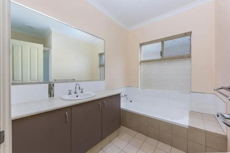 Fifth view of Homely unit listing, 6/35 Mosedale Loop, Waikiki WA 6169