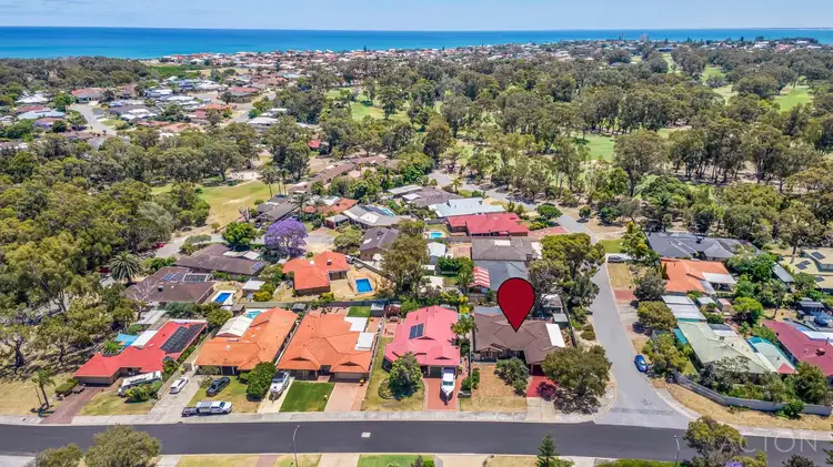 27 Tennyson Avenue, Halls Head WA 6210