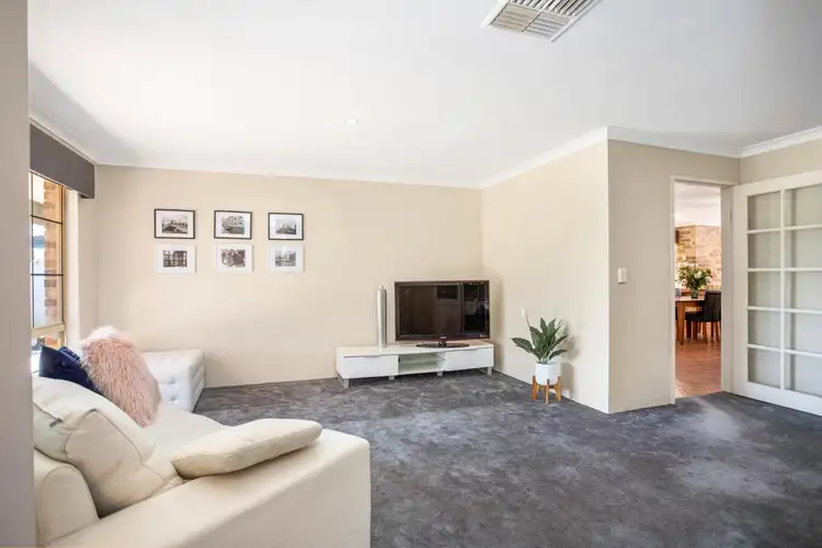 Fifth view of Homely house listing, 10 Juniper Court, Thornlie WA 6108