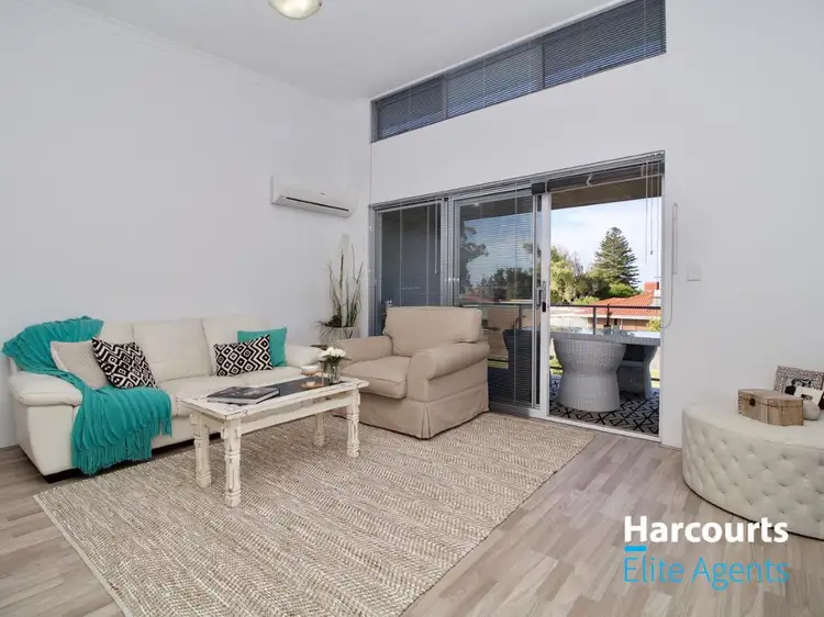 4/11 Vaux Street, Rockingham WA 6168