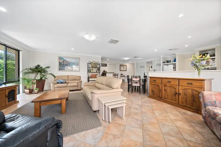 75 Aylesford Drive, Marangaroo WA 6064