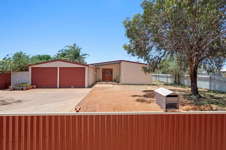 2 Nanson Street, Victory Heights WA 6432