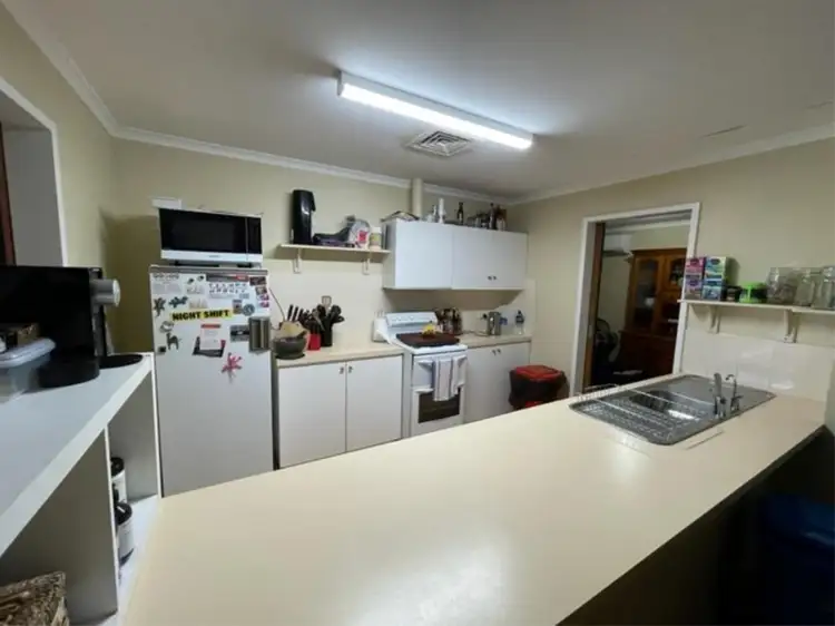 Fifth view of Homely house listing, 7 Yanboomah Close, Newman WA 6753