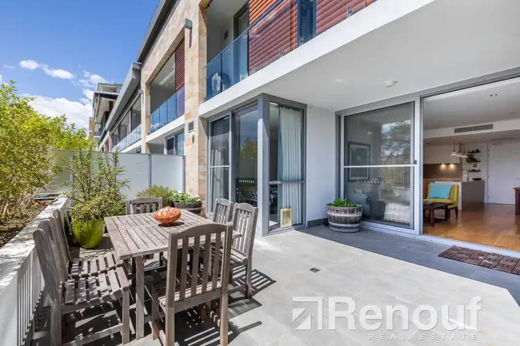 4/2 Milyarm Rise, Swanbourne WA 6010