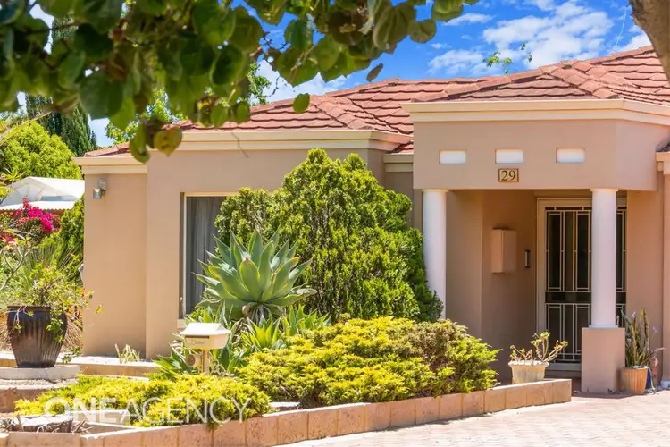 29 Freeduff Drive, Wattle Grove WA 6107