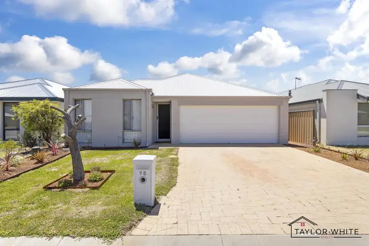 98 Blackwood Meander, Yanchep WA 6035
