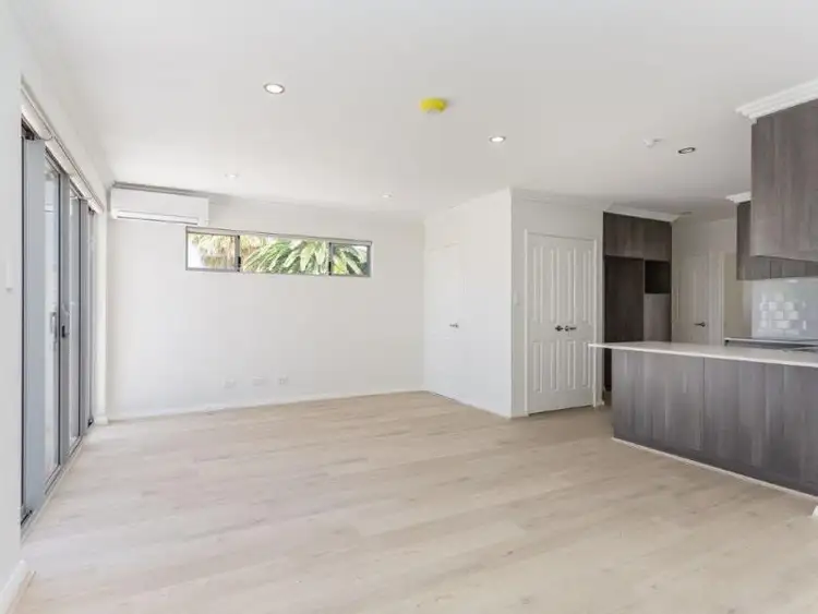 Fifth view of Homely apartment listing, 17/35 Thomas Street, East Cannington WA 6107