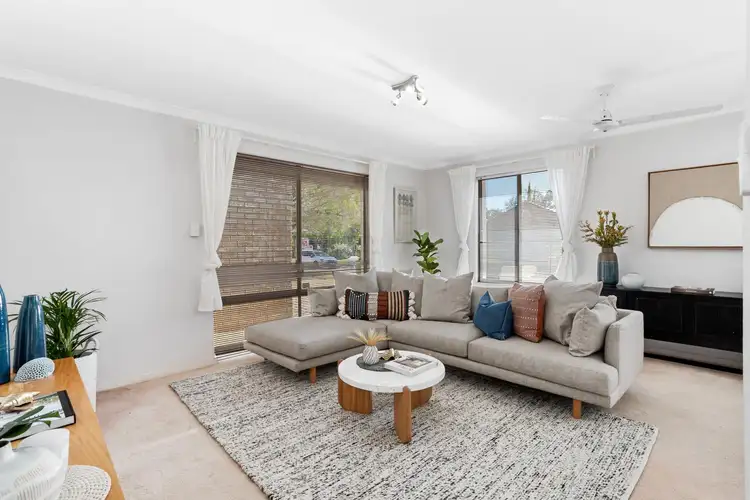 1 Lakewaters View, Gwelup WA 6018