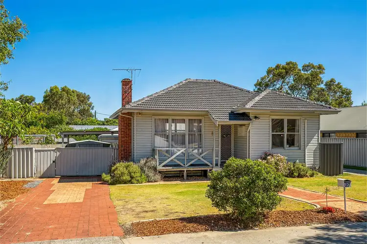 27 Bawdan Street, Willagee WA 6156