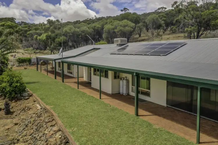 103 & 115 Timber Creek Crescent, Toodyay WA 6566