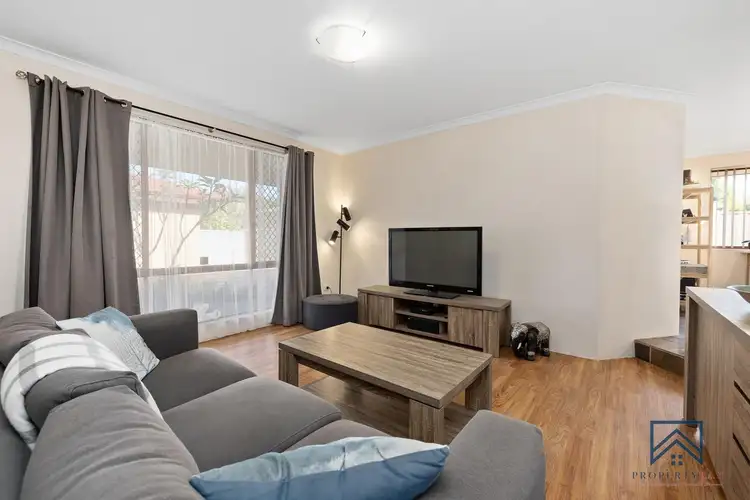 Sixth view of Homely house listing, 2/4 Zinnia Place, Morley WA 6062