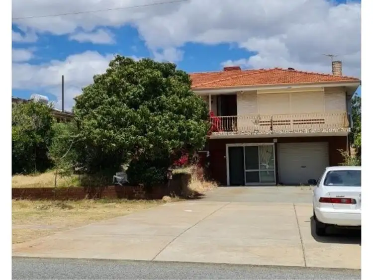 11 Emberson Road, Morley WA 6062