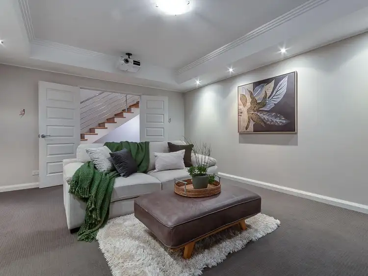 Sixth view of Homely house listing, 10 Bologna Vista, Landsdale WA 6065