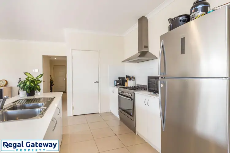 Fifth view of Homely house listing, 18 Astounding Way, Aubin Grove WA 6164
