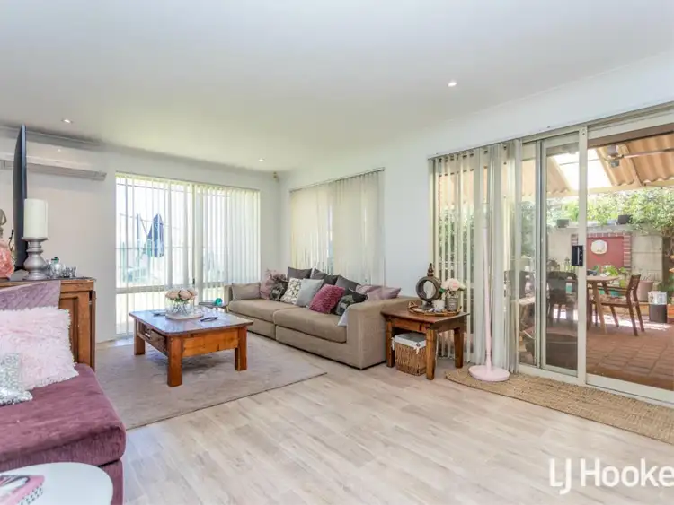 Sixth view of Homely house listing, 2 Hakea Court, Thornlie WA 6108