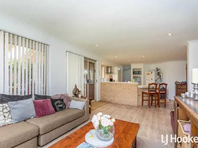 Seventh view of Homely house listing, 2 Hakea Court, Thornlie WA 6108