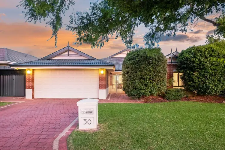30 Pirianda Way, Aveley WA 6069