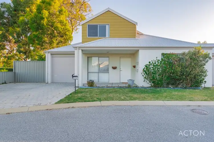 Second view of Homely house listing, 25 Elkridge Turn, Meadow Springs WA 6210