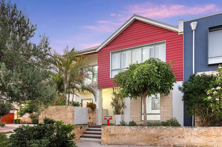 26 Longford Road, Beaconsfield WA 6162