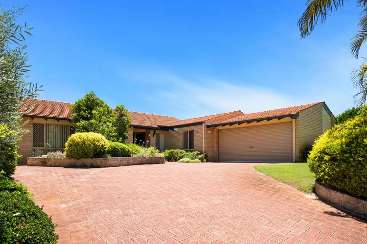 4 Walter Close, Bateman WA 6150