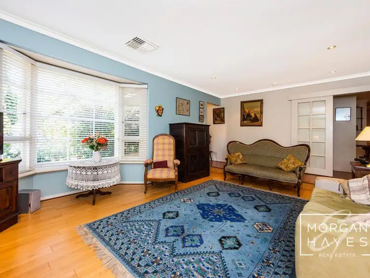 Fourth view of Homely house listing, 1 Delphi Court, Rossmoyne WA 6148