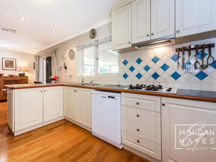 Fifth view of Homely house listing, 1 Delphi Court, Rossmoyne WA 6148