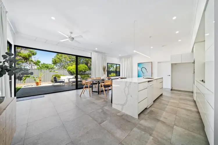 28 Glengarry Drive, Duncraig WA 6023
