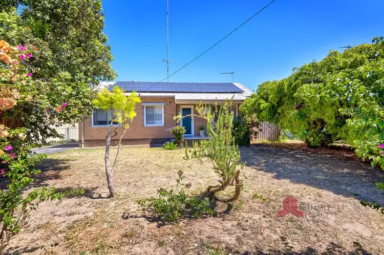 11 Woonnar Street, Carey Park WA 6230