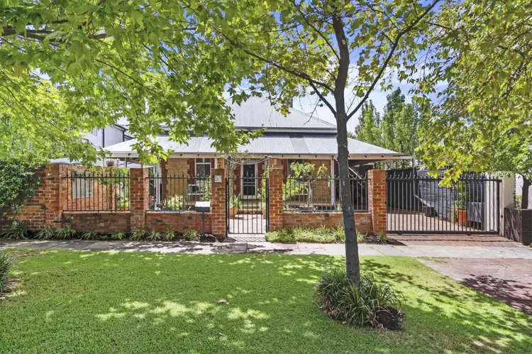 10 Evelyn Road, Claremont WA 6010