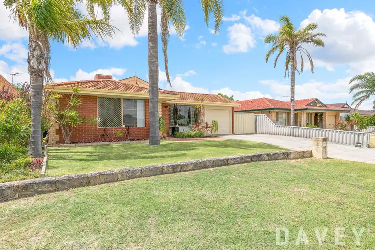 54 Frangipani Loop, Marangaroo WA 6064
