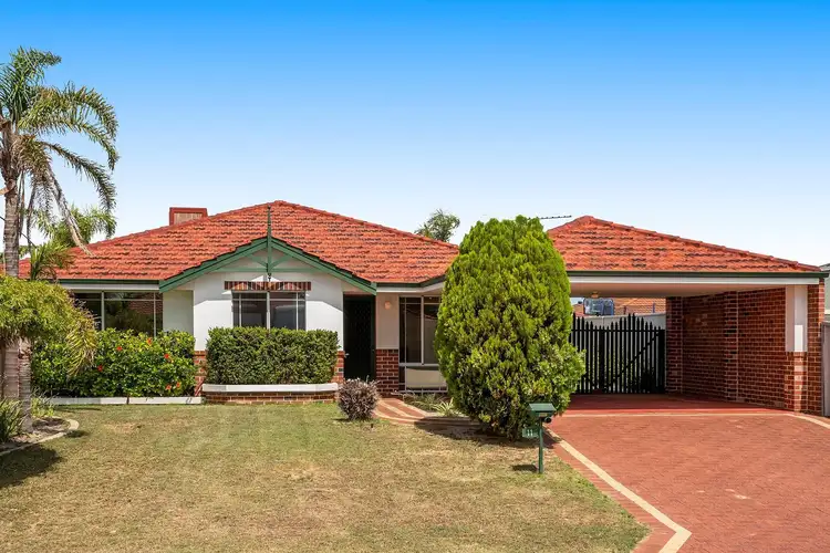 11 Skipjack Way, Warnbro WA 6169