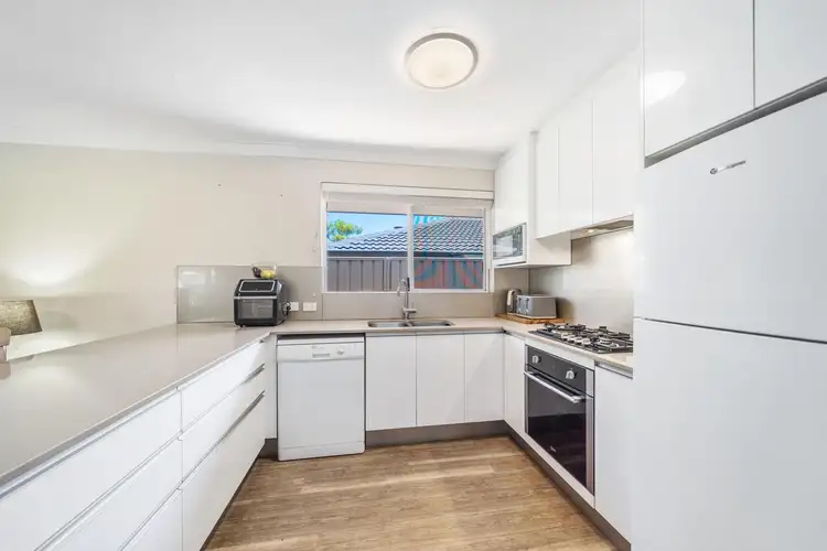 10 Cimbrook Way, Duncraig WA 6023