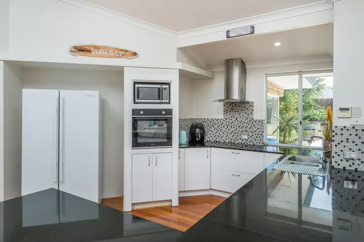 Seventh view of Homely house listing, 10 Princeville Tor, Connolly WA 6027