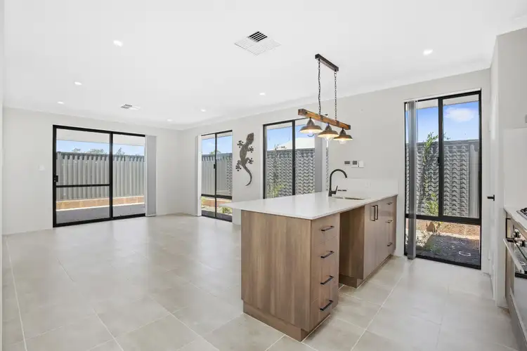 Fifth view of Homely house listing, 7 Langer Crescent, Champion Lakes WA 6111