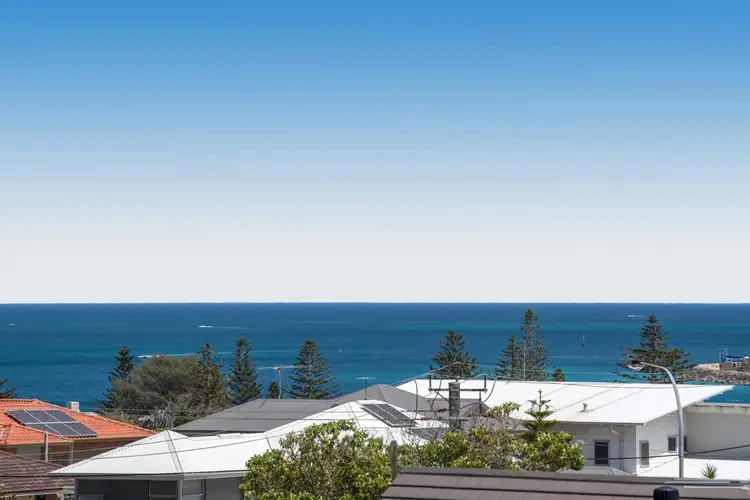 17 Frobisher Avenue, Sorrento WA 6020