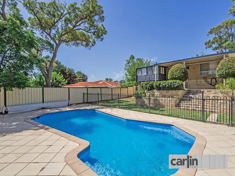 5 Maycock Place, Orelia WA 6167