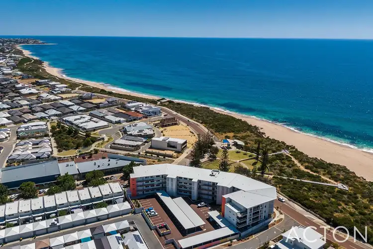 72 Seascapes Boulevard, Halls Head WA 6210