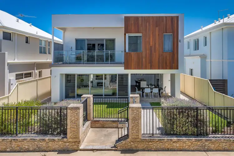 4 Southport Loop, Burns Beach WA 6028