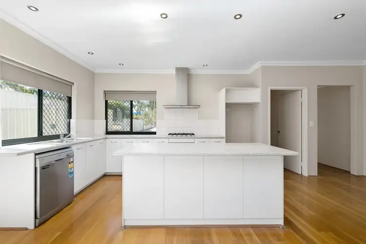 2/70 Pitt  Street, Bentley WA 6102