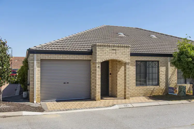 74/27 Pearson  Drive, Success WA 6164