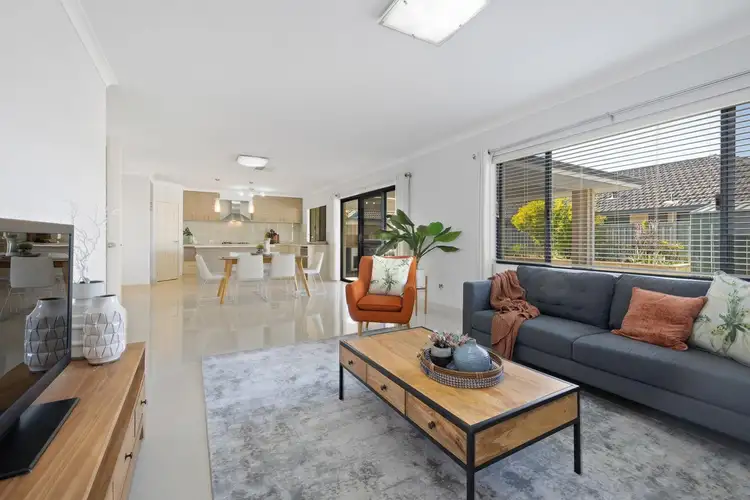 28 Middle Parkway, Canning Vale WA 6155