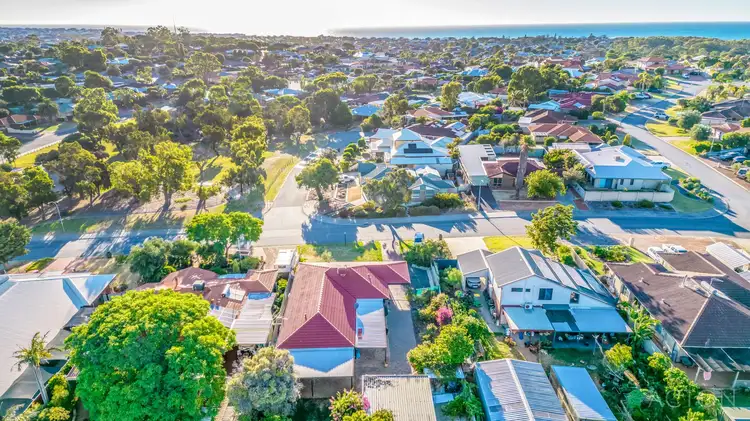 Sixth view of Homely house listing, 20 Mahogany Drive, Halls Head WA 6210
