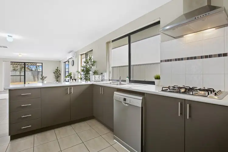 Sixth view of Homely house listing, 8 Leinster Way, Baldivis WA 6171