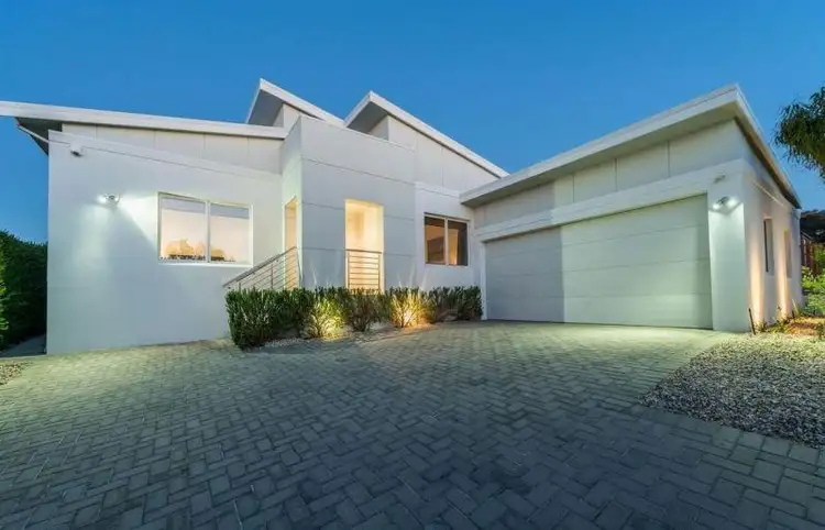 142 Drummond Street, Bedford WA 6052