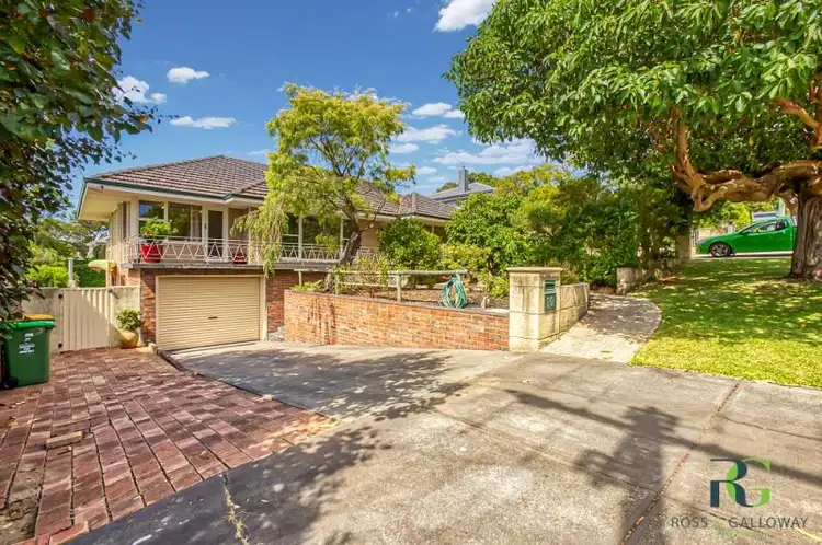 10 Jason Street, Melville WA 6156