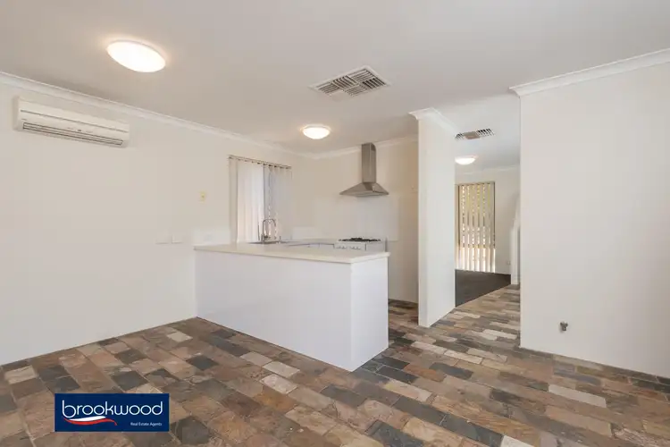 17 Hindoo Elbow, Stratton WA 6056
