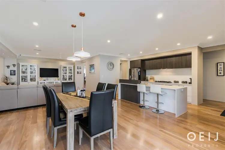 18 Dalby Street, Hilbert WA 6112