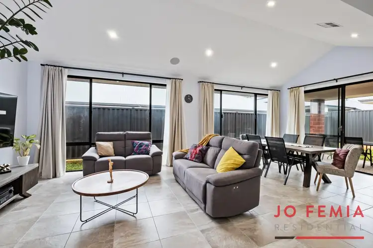 Seventh view of Homely house listing, 10 Freeman View, Bushmead WA 6055